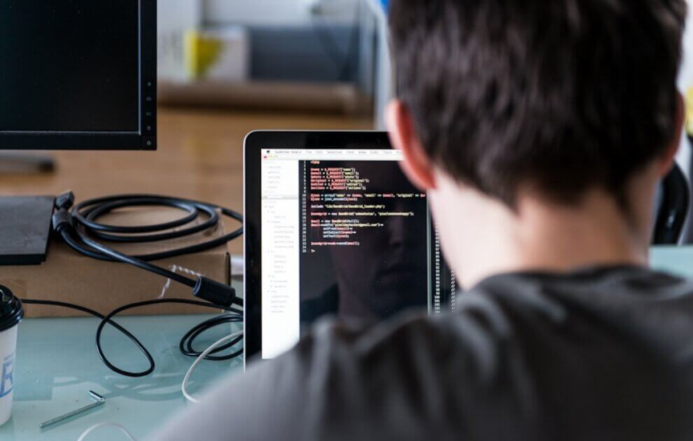 Post with comparison table style 1